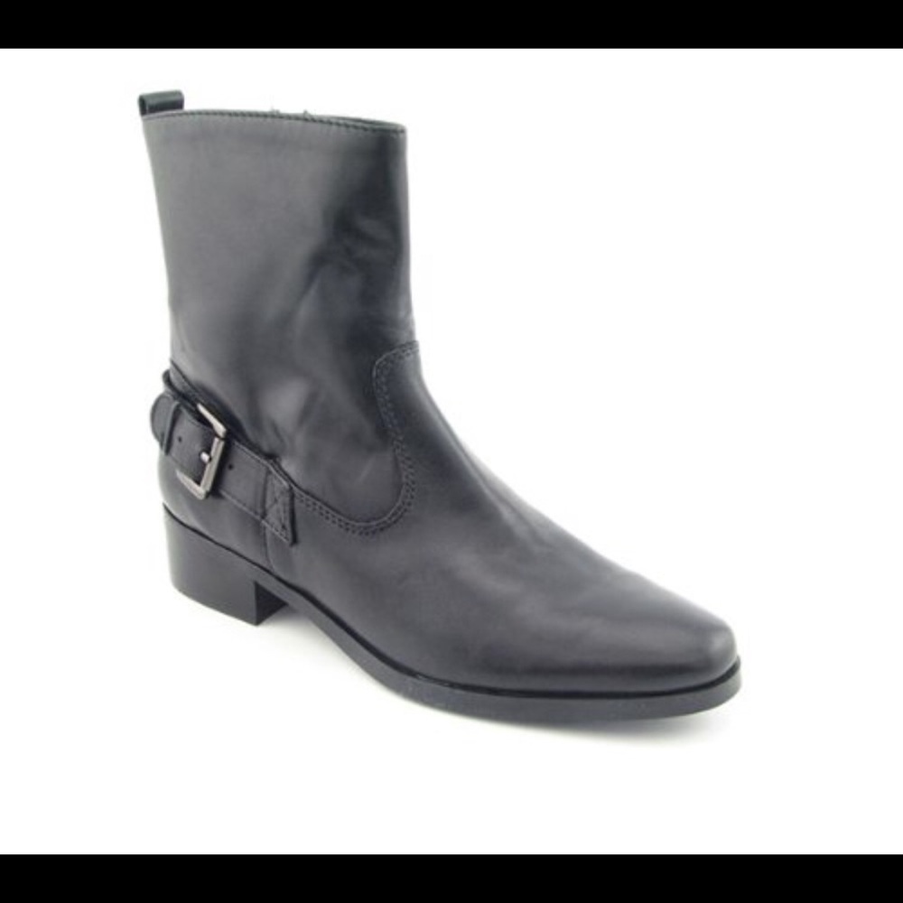 ❤️MARC FISHER HETRA‎ BOOTIES ~ 8